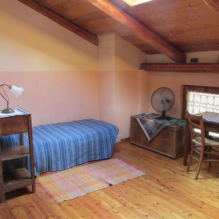 מלון Aramengo Agriturismo Arcobaleno חדר תמונה