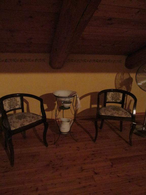 מלון Aramengo Agriturismo Arcobaleno חדר תמונה