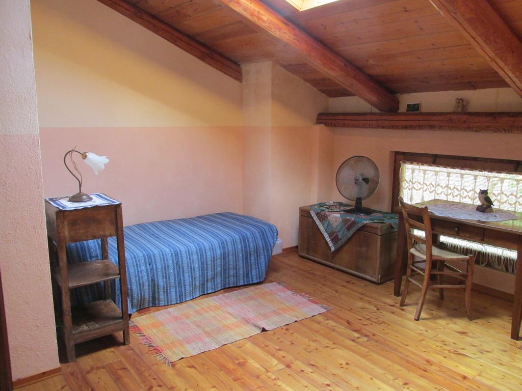 מלון Aramengo Agriturismo Arcobaleno חדר תמונה