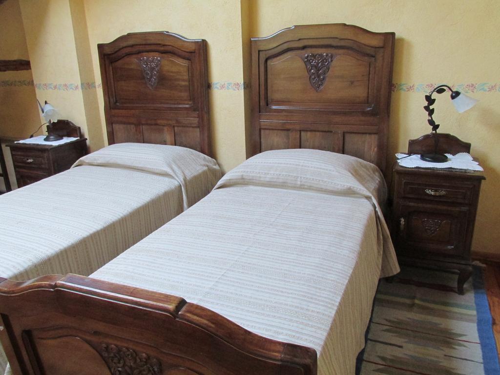 מלון Aramengo Agriturismo Arcobaleno חדר תמונה